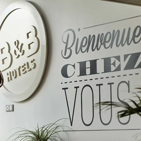 Hotel Moulins 2*